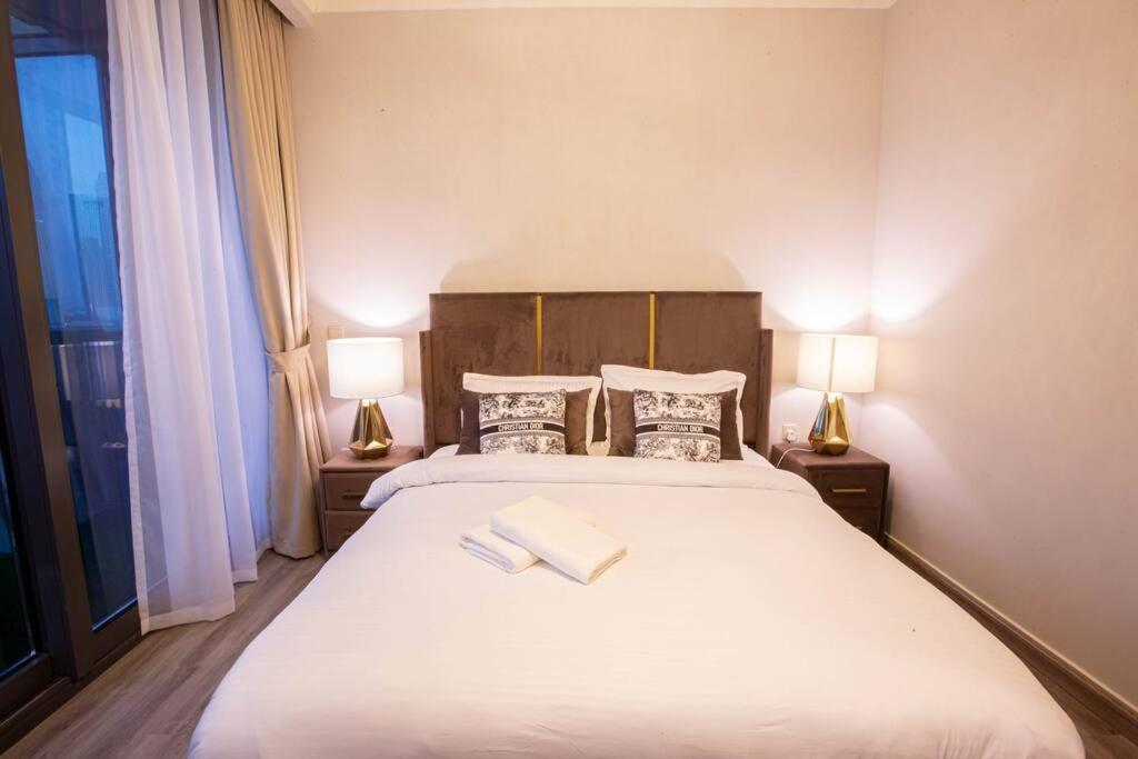 Magnificent 2 Bedroom With Stunning Burj Khalifa View Dubai Ngoại thất bức ảnh